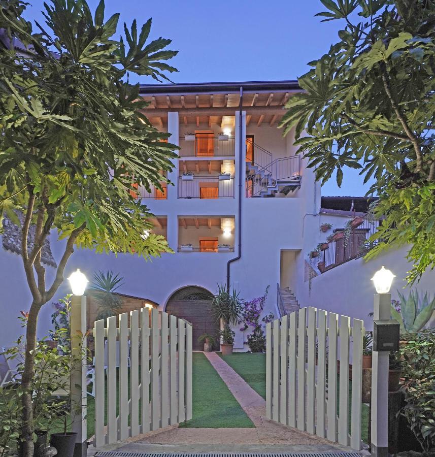 Apartments Villa Bougainville 圣菲利斯·德尔·贝纳茨 外观 照片
